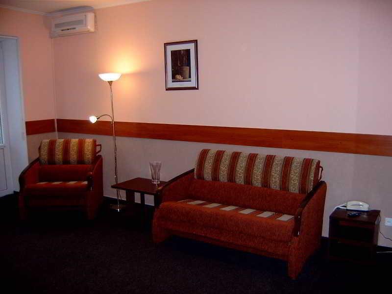 Ukrainian Hotel Service Apartments كييف المظهر الخارجي الصورة